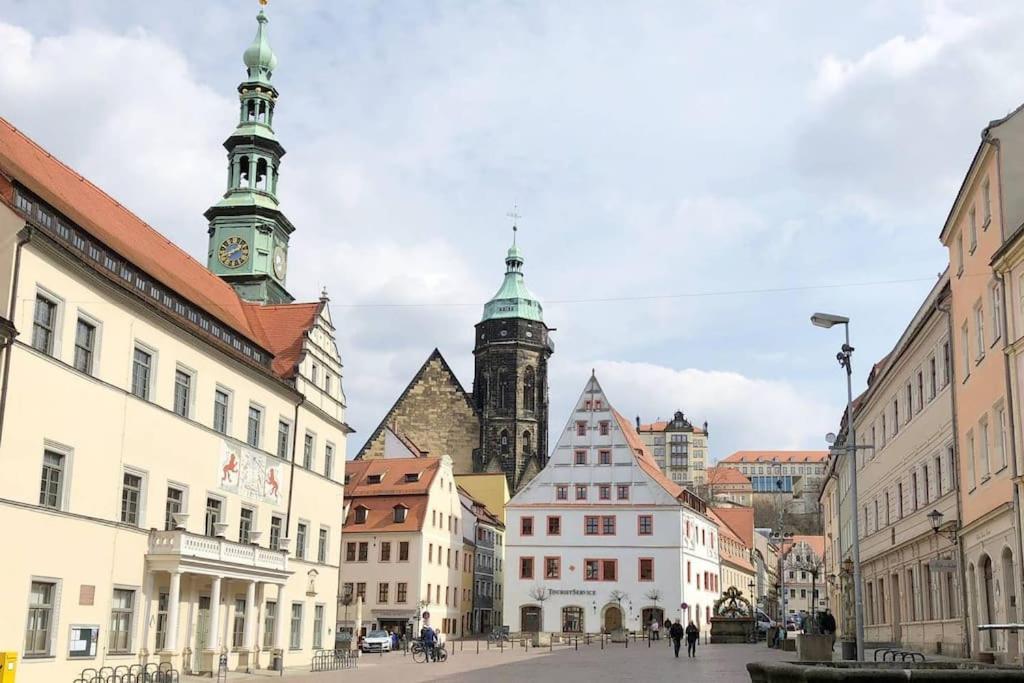 Modernes Studio Im Herzen Pirnas Exterior foto